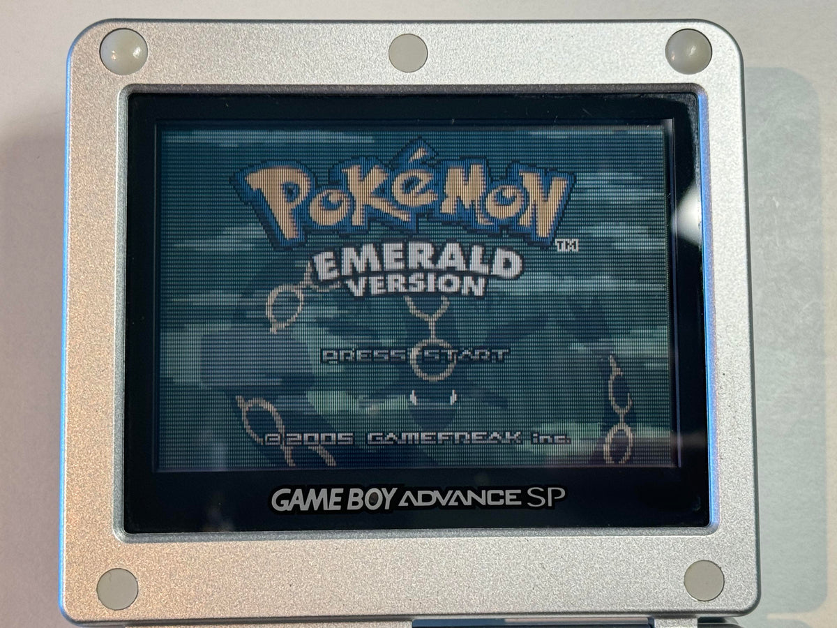 Pokémon Emerald (Reprint) – Gameboy Advance
