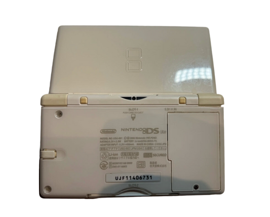 White Nintendo DS Lite with new charging cable