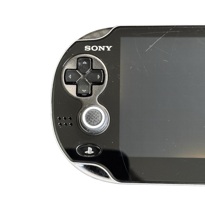 Svart Sony PlayStation Vita 1000 med OLED-skjerm og ny ladekabel