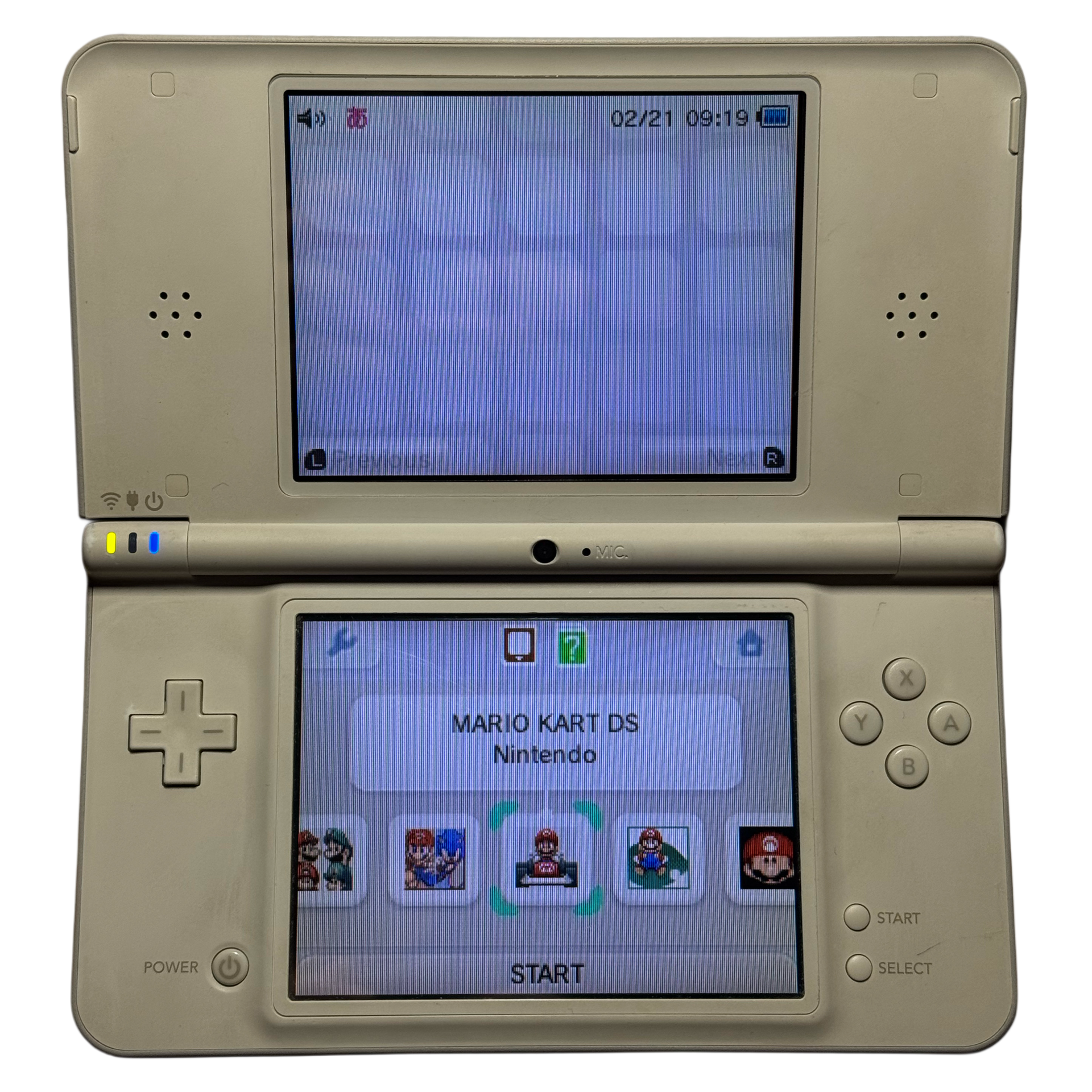 White Modded Nintendo DSI XL – RetroBoy
