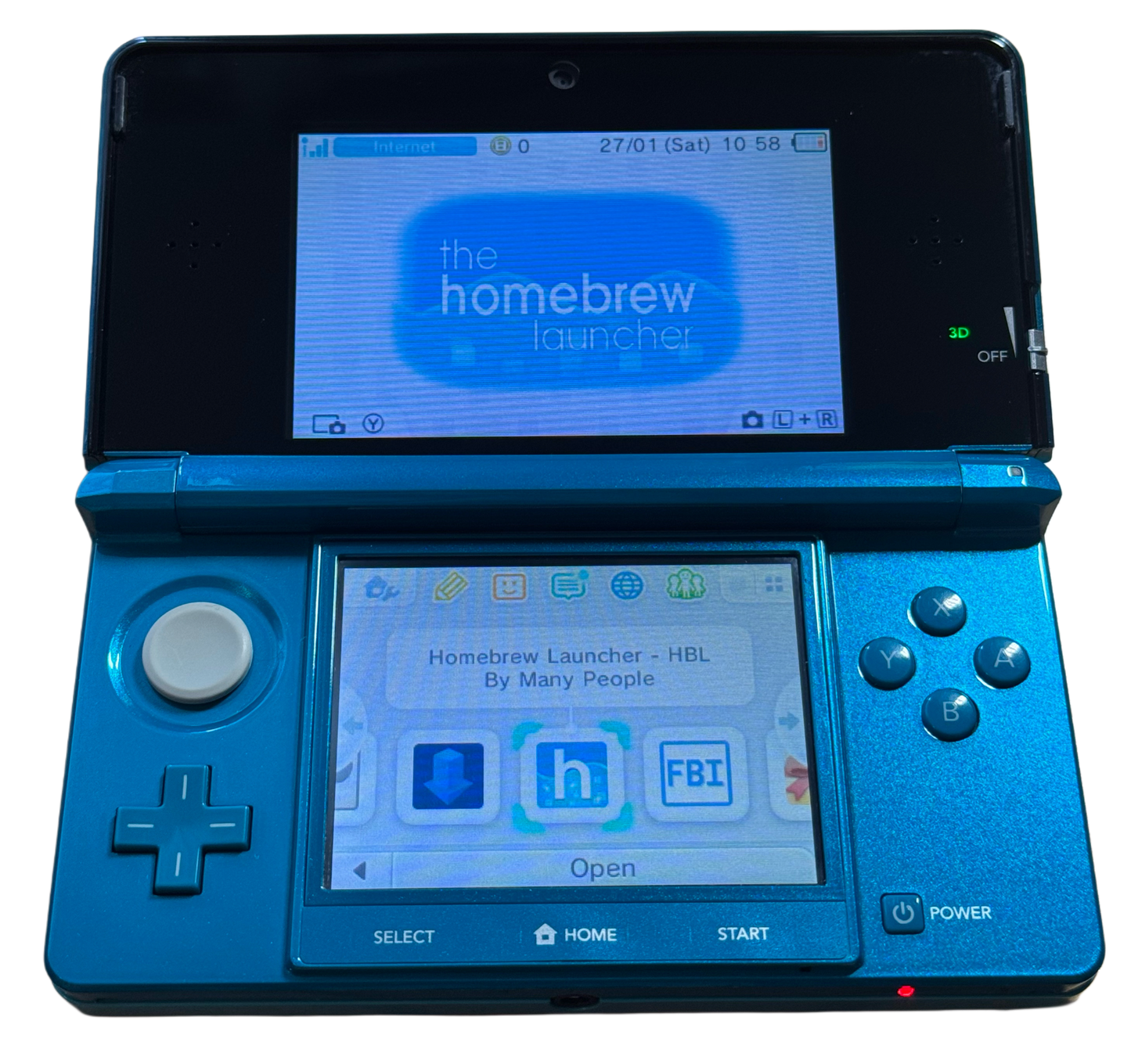 Modded Nintendo 3DS with new charging cable